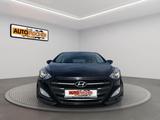 Hyundai i30 blue Trend  Automatik  Kamera  Navi - Hyundai i30 mit Diesel-Antrieb: Limousine