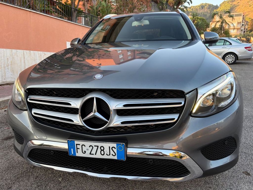 Image of Mercedes-Benz GLC 250