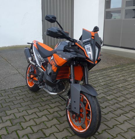 KTM 890 SMT 2023, Umbau zur 890 SMR, 3.000€ Zubehör