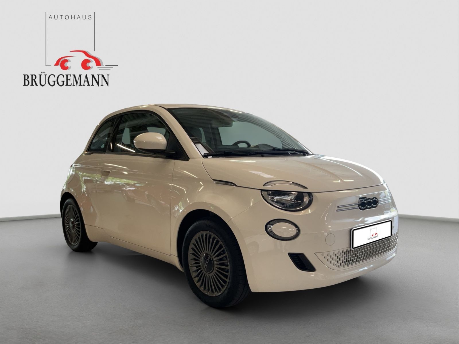 Fahrzeugabbildung Fiat 500e Icon + Komfort-Paket