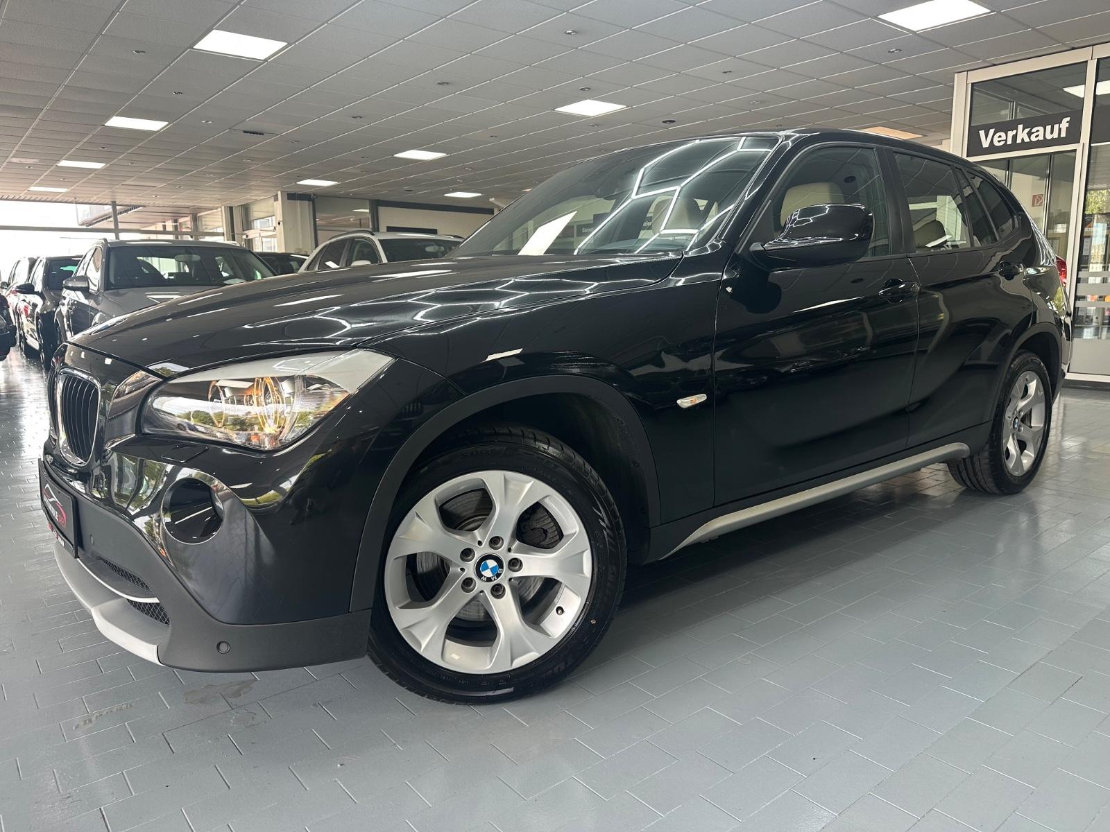 BMW X1 xDrive 25 i/ AHK/ Xenon/ Leder/ Navi