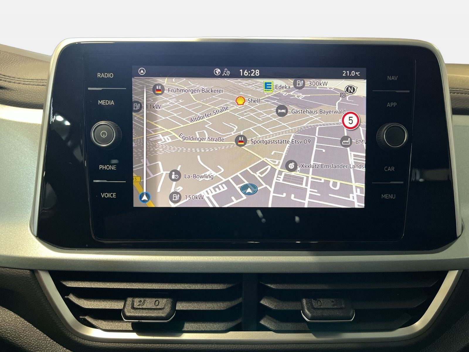 Volkswagen T-Roc - Bild 17