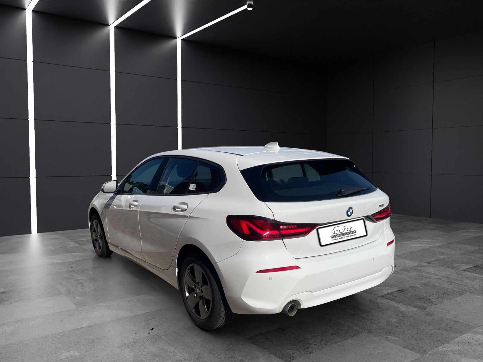Fahrzeugabbildung BMW 118 i Advantage *SitzHZ*LED*CarPlay*DAB*USB*