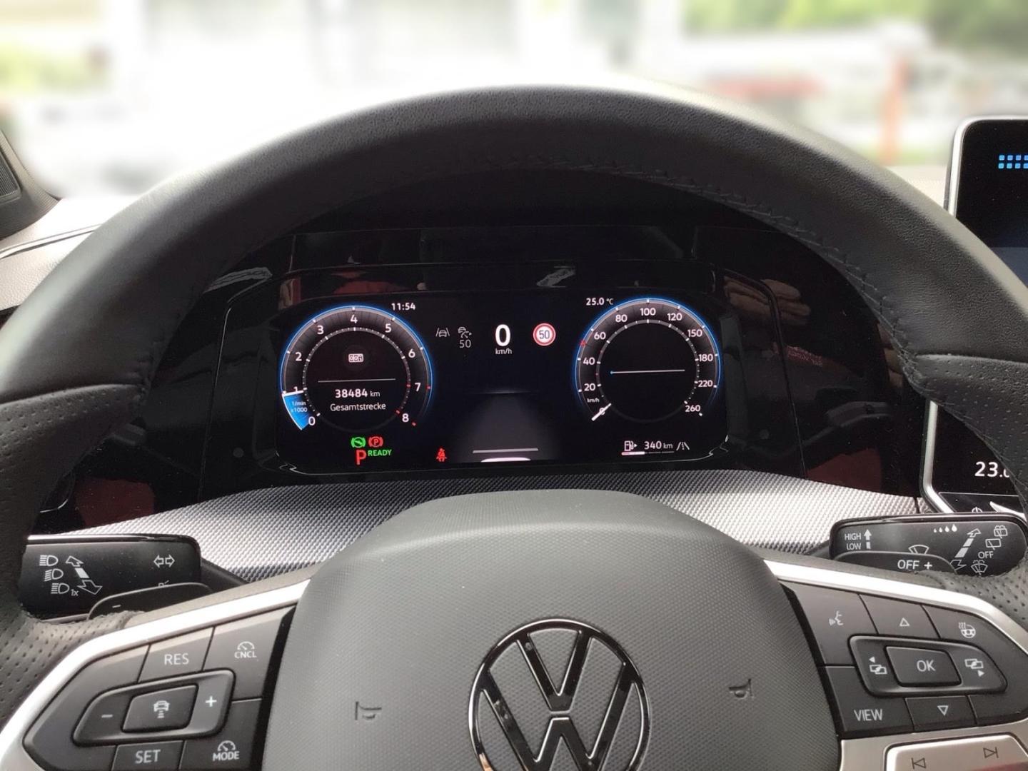 Volkswagen Golf 1.5 R-LINE DAB+ ACC SHZ R.CAM PRO LED, миниатюра 8