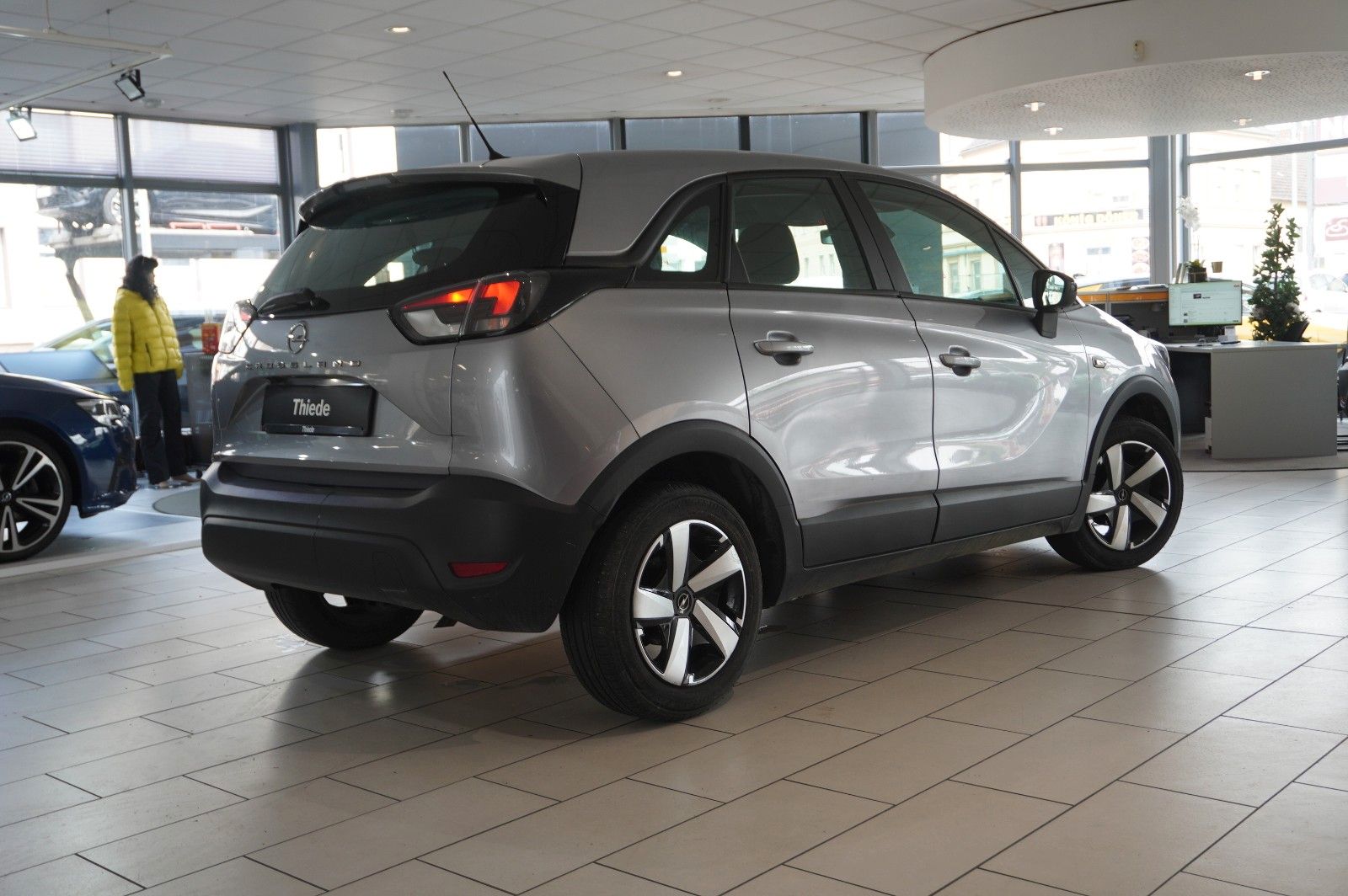 Fahrzeugabbildung Opel Crossland (X) 1.2 EDITION NAVI/LED/KAMERA/DAB+