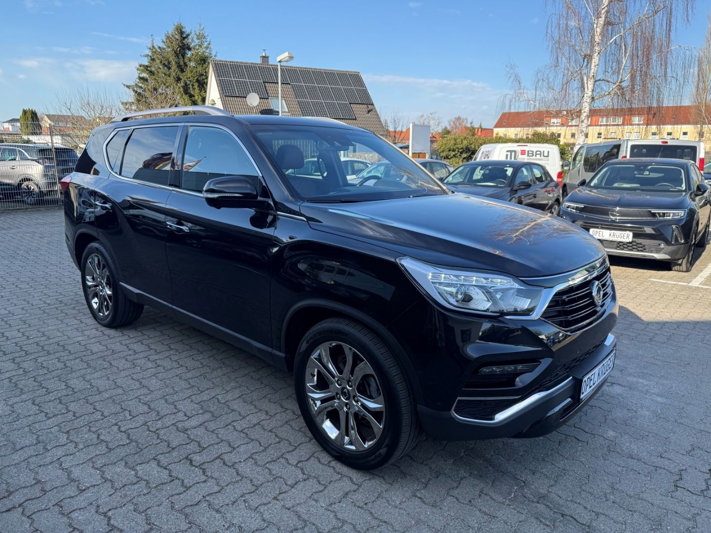 Fahrzeugabbildung KGM Rexton Sapphire 2.2D 4WD AT Top Zustand