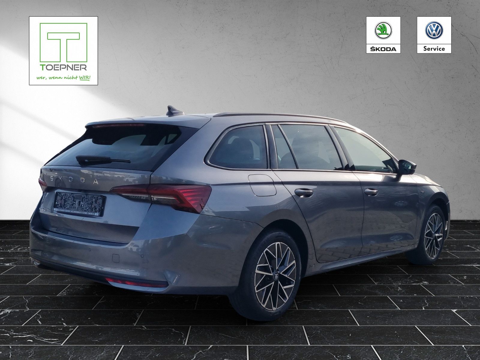 Fahrzeugabbildung SKODA Octavia Combi Tour 2.0 TDI 110kW/150PS AHK