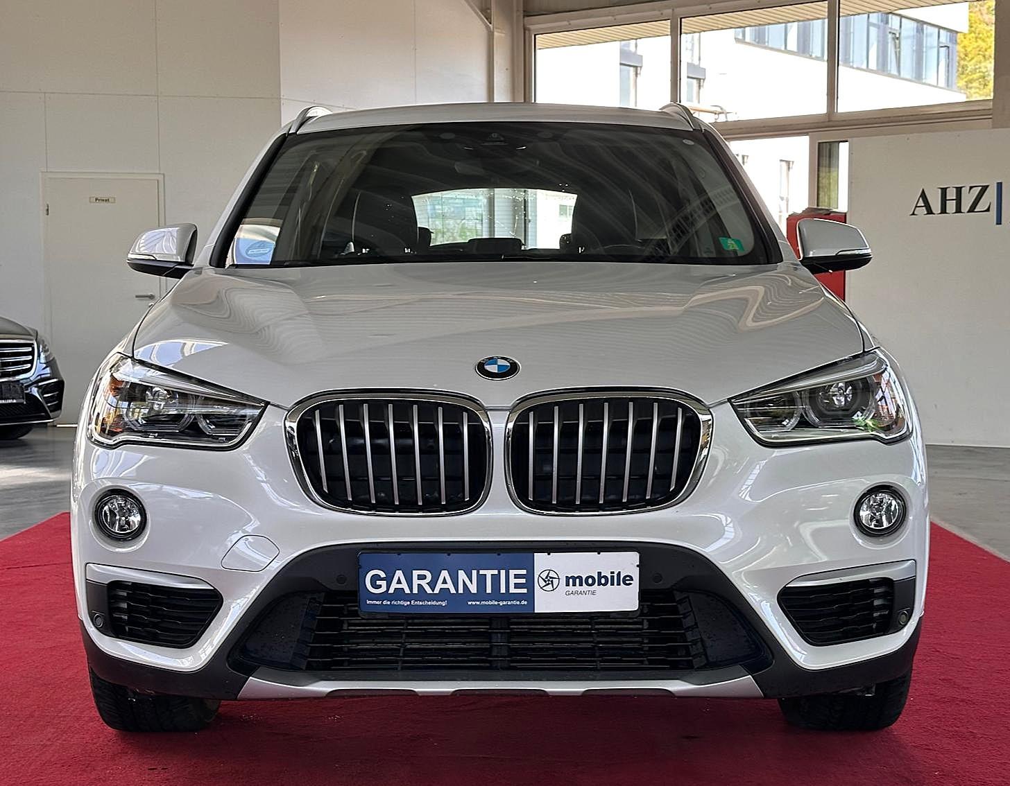 BMW X1 xDrive 18 d xLine /NAVI/PDC/LEDER/LED