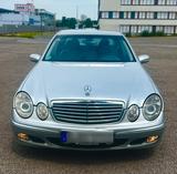 Mercedes-Benz Mercedes Benz E-240 - Mercedes-Benz E 240 in Düsseldorf