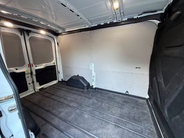 Ford Transit - 9