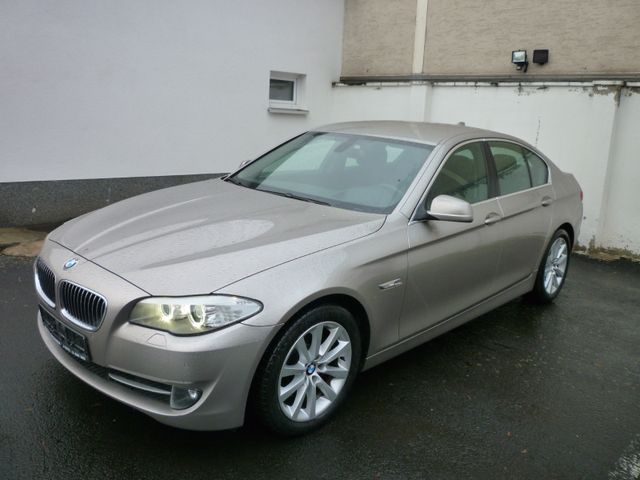 BMW 520d Navi-Kamera-Head Up-Bi Xenon-AHK