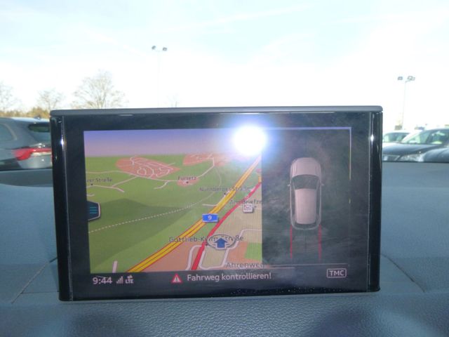 Fahrzeugabbildung Audi Q2 30 TDI >AUT/AHK /NAVI/TEMP/Einparkhilfe<