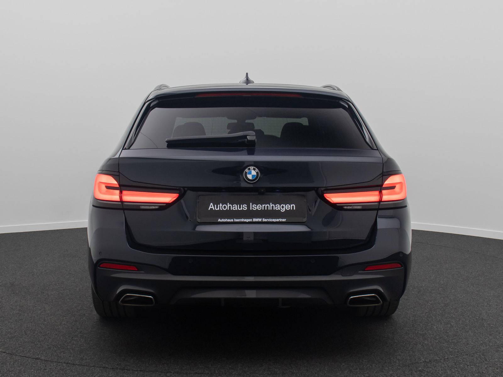 Fahrzeugabbildung BMW 530d  M Sport HUD DAB 4*Klima Laser Kamera Pano