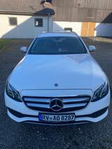 Mercedes-Benz 200 - Mercedes-Benz 200: Taxi
