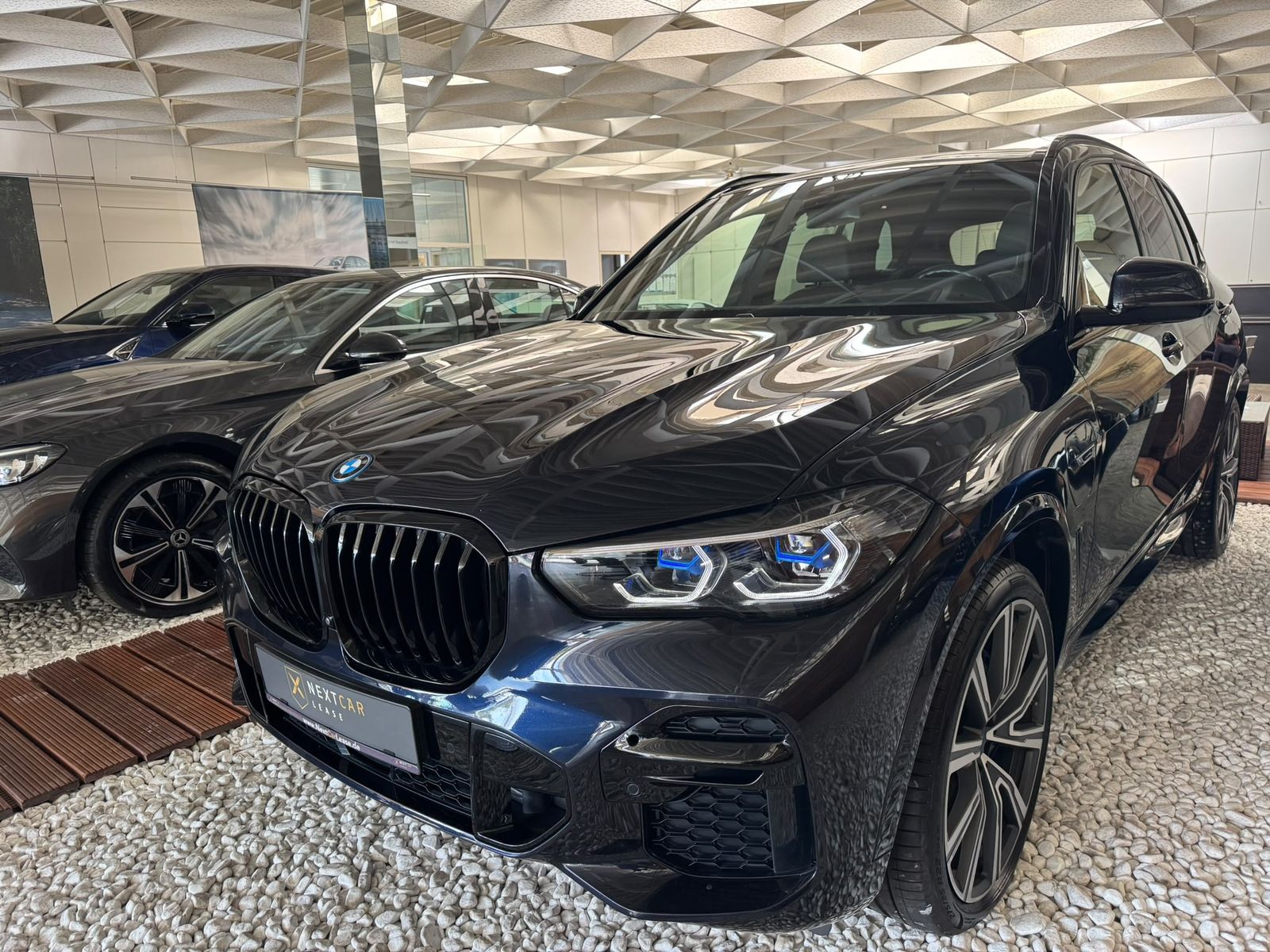 BMW X5 xDrive 45e M Sport Sitzbel.AHK Pano 22''Crftd