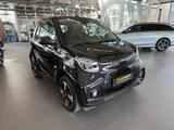 Smart fortwo EQ cabrio 22kw Exklusiv rotesDach 2024er - Smart Gebrauchtwagen von 2024