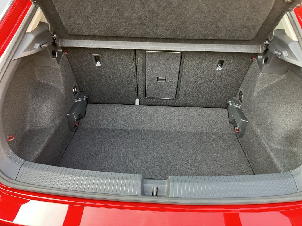 Fahrzeugabbildung Volkswagen T-Roc 1.5 TSI Life SITZH*NAVI*LED*KLIMAAUT*SITZH