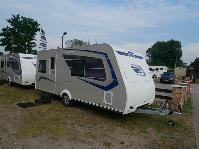 Caravelair Artica 520