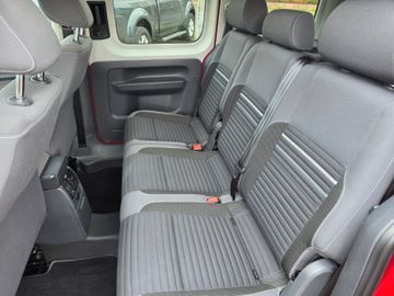 Volkswagen Caddy - 10