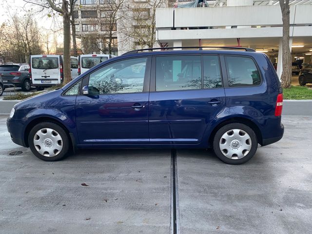 Volkswagen Touran 1,6 Top 1.Hand Tüv 26 Tel.01708044052