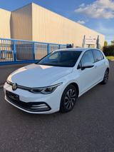 Volkswagen VW Golf 8 Active 1.5 TSI DSG | Oryxweiß | 
