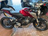 Honda CB125R  CBF125NAR  wenig Kilometer tiefergelegt - HONDA CB 125 K