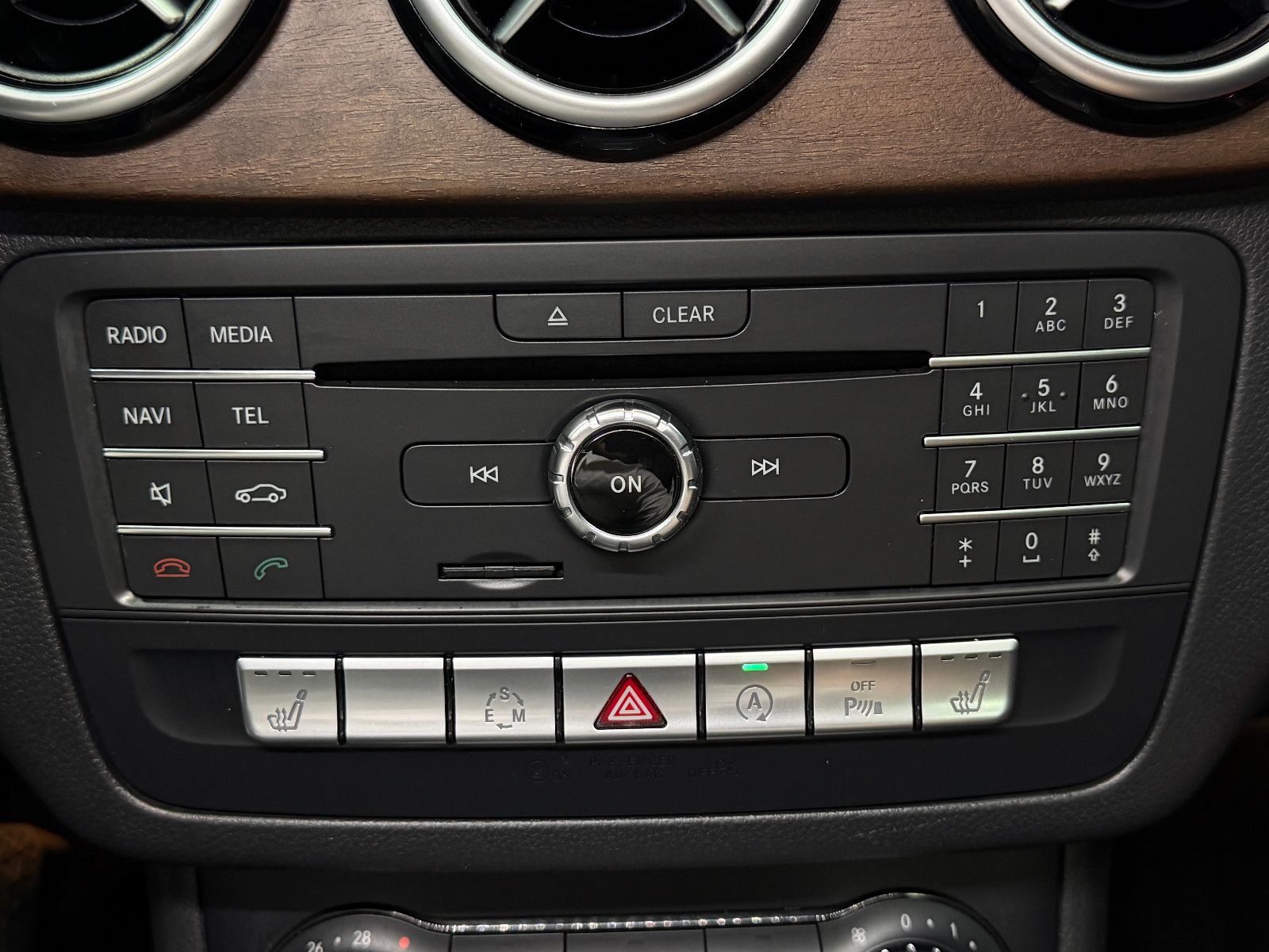 Fahrzeugabbildung Mercedes-Benz B 220 CDI |AUTOMATIK|NAVI|RF-CAM|LEDER