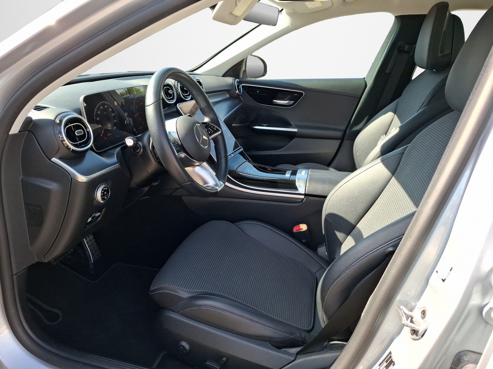 MERCEDES-BENZ C 180 T Avantgarde AUTOMATIK / LED / NAVI / SITZ - Image 9