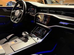 AUDI RS6 4.0 TFSI*PANO*B&O*HEADUP*AHK*STANDHEIZUNG*