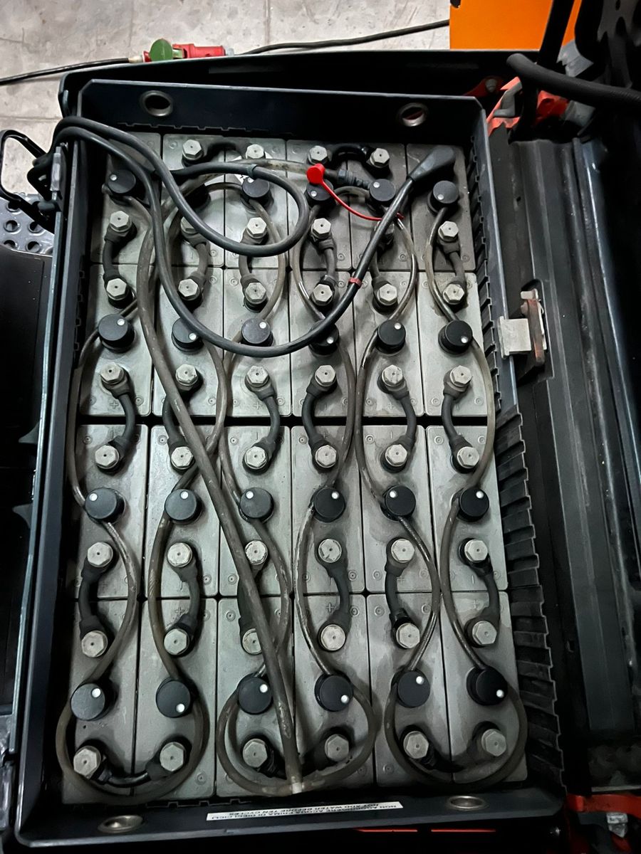 Fahrzeugabbildung Jungheinrich EFG 215 / Triplex: 4.25m! / SS / 4.168h / 2024