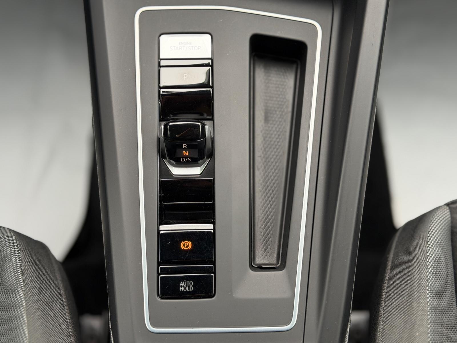 Volkswagen Golf VIII Variant DSG LED AHK DAB+ Ambili CarPla, миниатюра 22