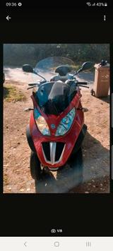 Piaggio MP3 400 - PIAGGIO MP3 400