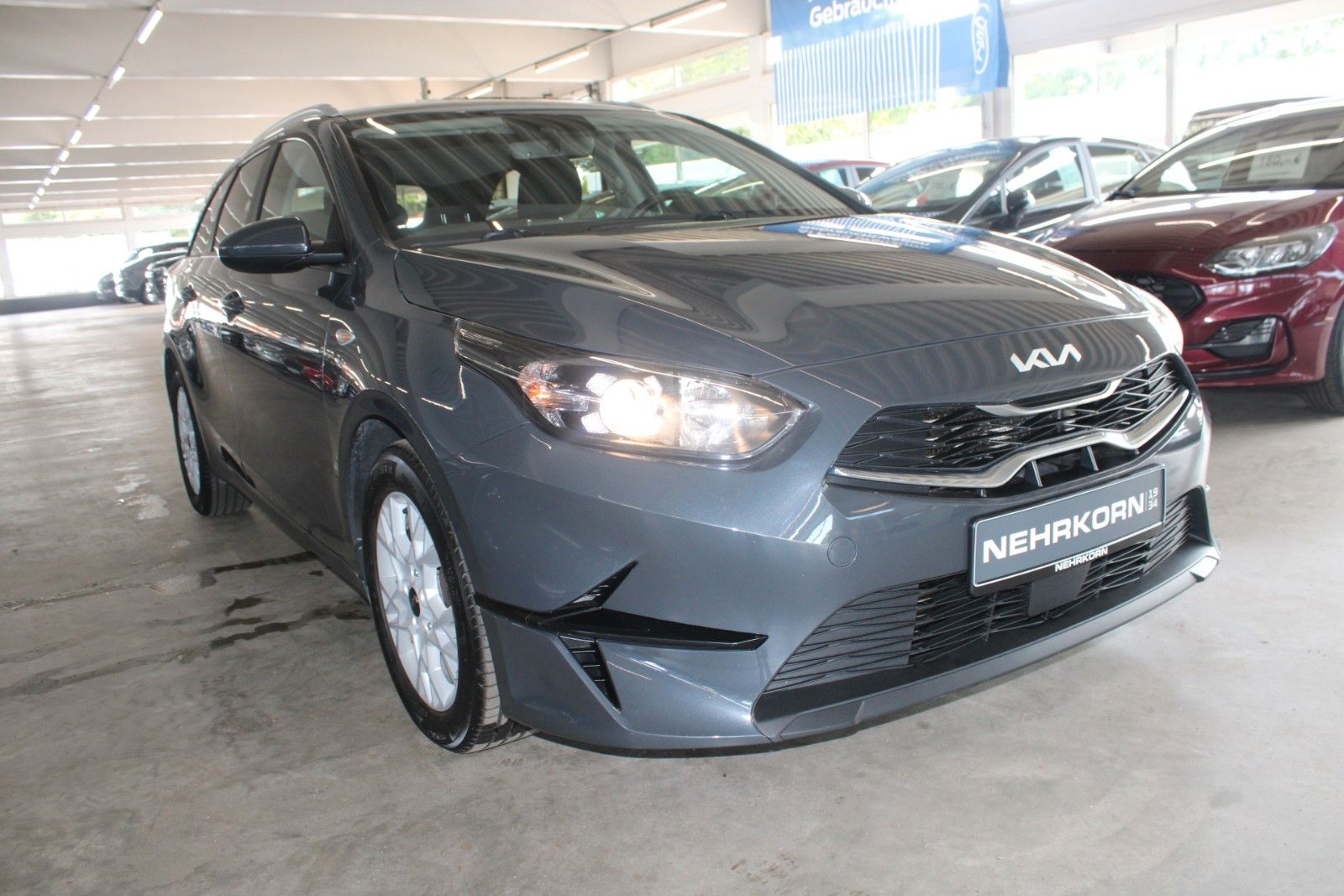 Fahrzeugabbildung Kia cee'd SW 1,5T Prestige Aut. SHZ LHZ ACC CAM uvm.