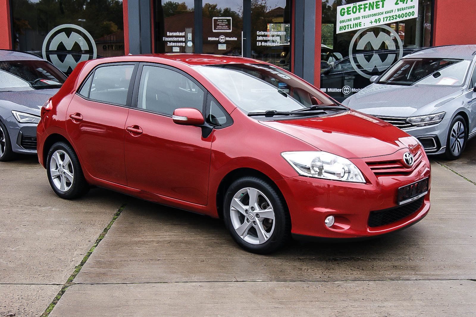 Fahrzeugabbildung Toyota Auris 1.6 Valvematic Travel NAVIGATION PDC 1HAND