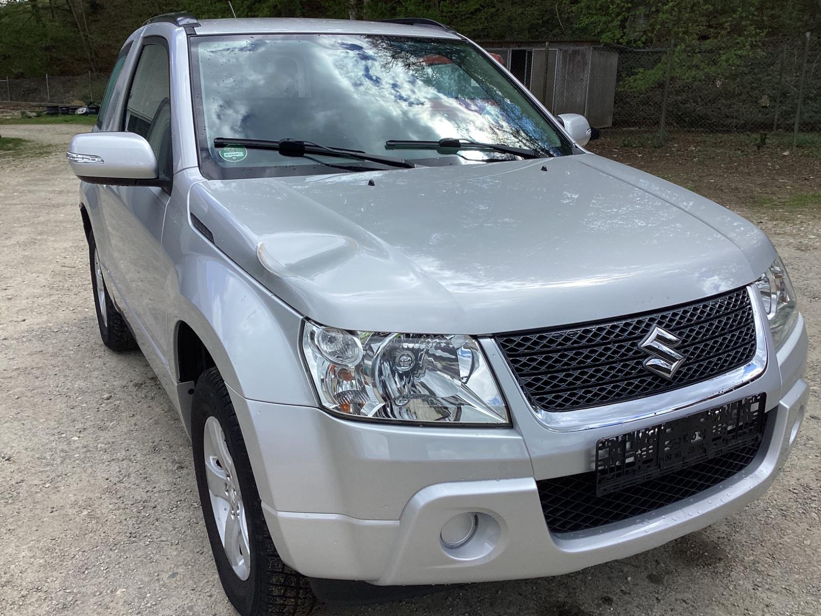 Suzuki Grand Vitara 2.4 Comfort Automatik