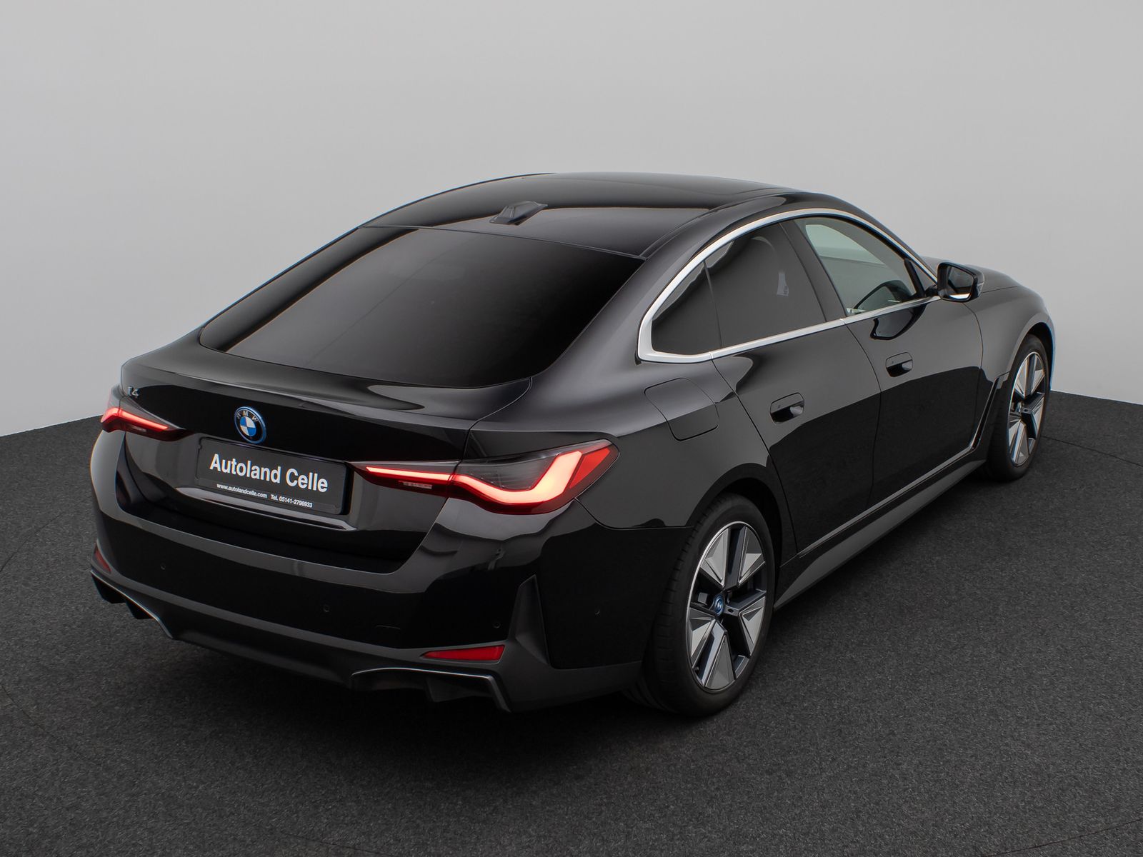 Fahrzeugabbildung BMW i4 eD40 GranCoupé Glasdach Laser 360°AHK Komfort