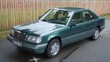 Mercedes-Benz E 200 mit Schiebedach / sehr gepflegt
