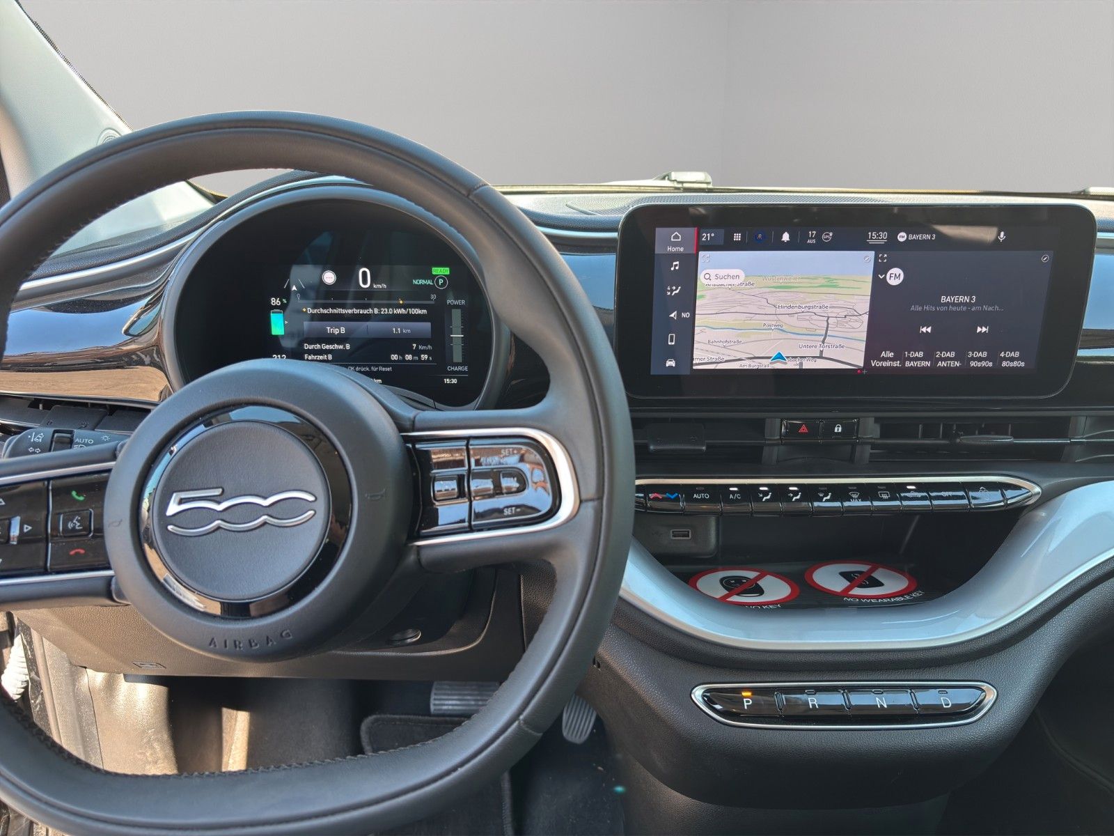 Fahrzeugabbildung Fiat 500e Icon | 42kwh | Carplay