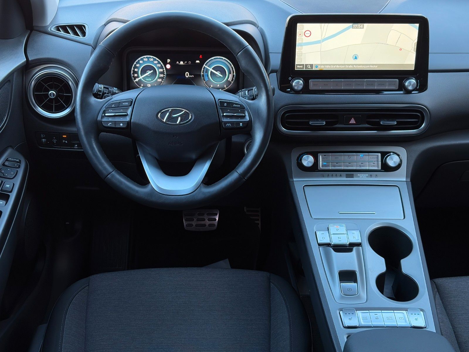 Fahrzeugabbildung Hyundai KONA E Trend SHZ LHZ LKA LFA ACC KRELL CarPlay
