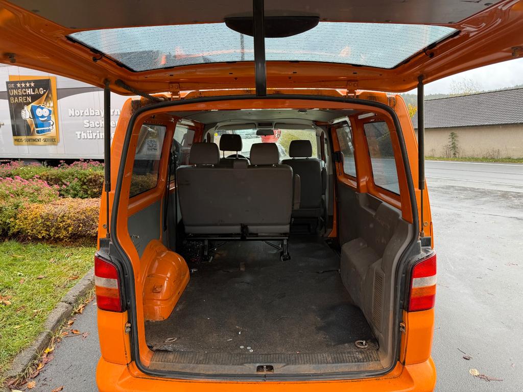 Volkswagen T5 Kombi