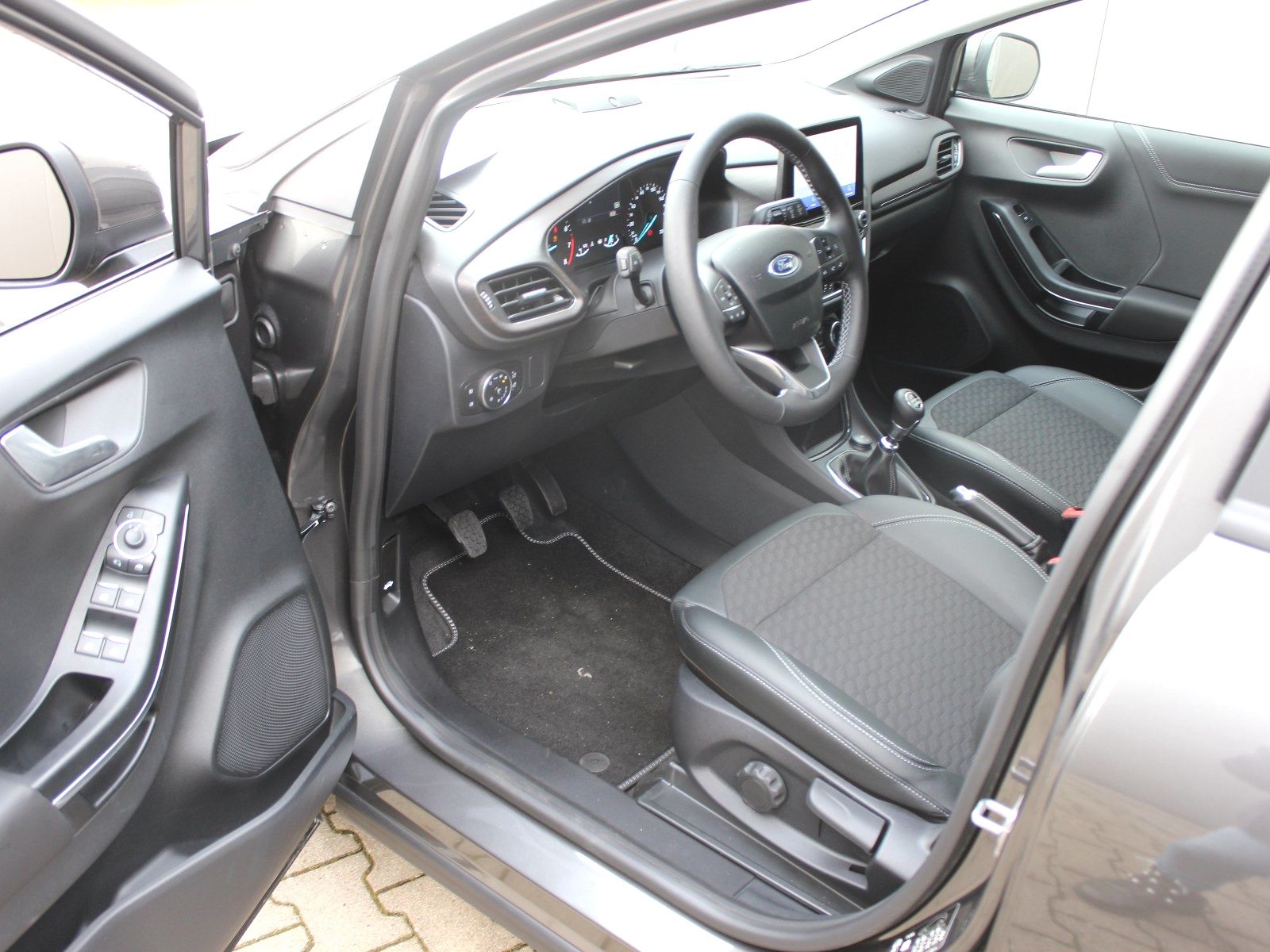 Fahrzeugabbildung Ford Puma Titanium X