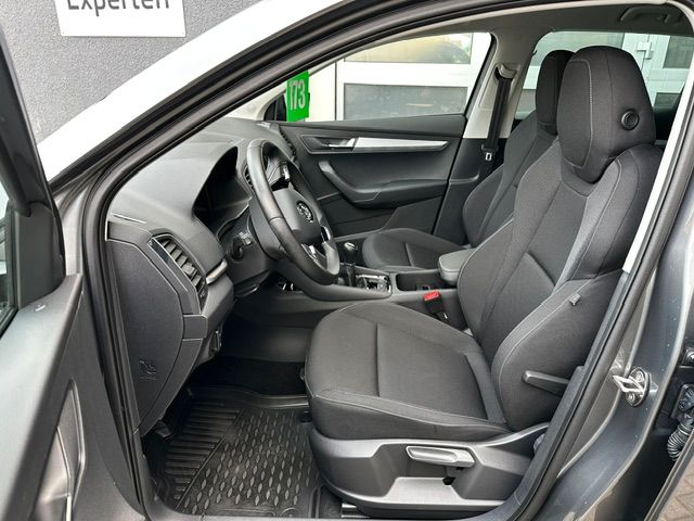 Karoq Ambition KAMERA;CARPLAY;PDC;KESSY