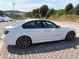 BMW 330i M-Paket | Automatik | Rückfahrkamera  - BMW 330: M Paket