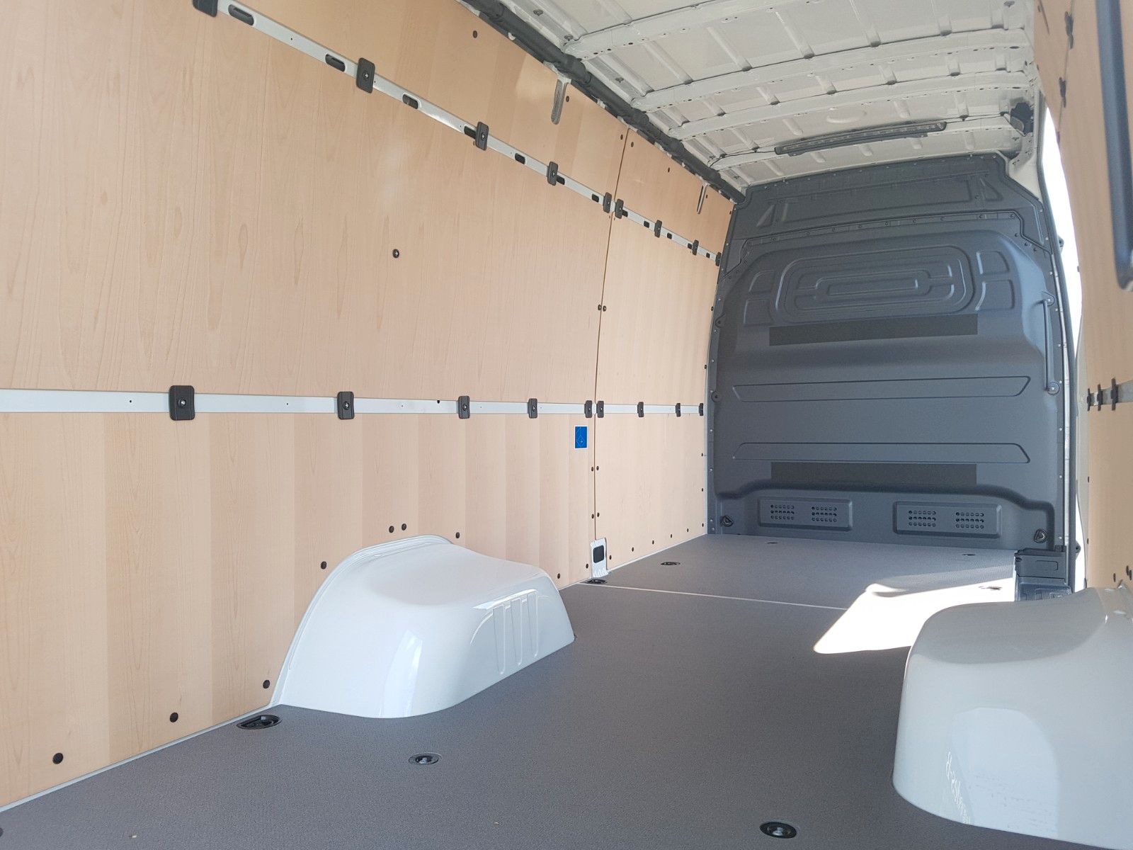 Fahrzeugabbildung Mercedes-Benz Sprinter 517 CDI 4325 9G Klima AHK3,5 Kamera