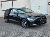 Volvo V60 Kombi R Design Expression Geartronic Hybrid - Volvo V60: Geartronic