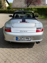 Porsche 996 Carrera Cabriolet Carrera - Porsche 996 mit Benzin-Antrieb: Cabrio, Schaltgetriebe