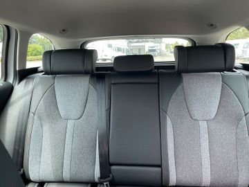 Skoda Octavia Combi 2.0 TDI Tour *DSG*MATRIX*AHK*ACC*