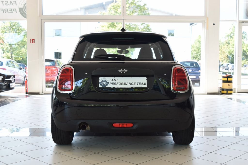 MINI ONE (F56)~Automatik~Teilleder~Chili~LED~Klimaaut MINI ONE (F56)~Automatik~Teilleder~Chili~LED~Klimaaut