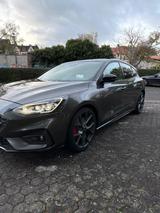 Ford Focus 2,3 EcoBoost ST Styling-Paket ST Styli... - Ford Focus: ST Styling Paket