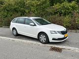 Skoda Octavia 1.6 TDI Combi Active - Skoda Octavia mit Diesel-Antrieb: Active
